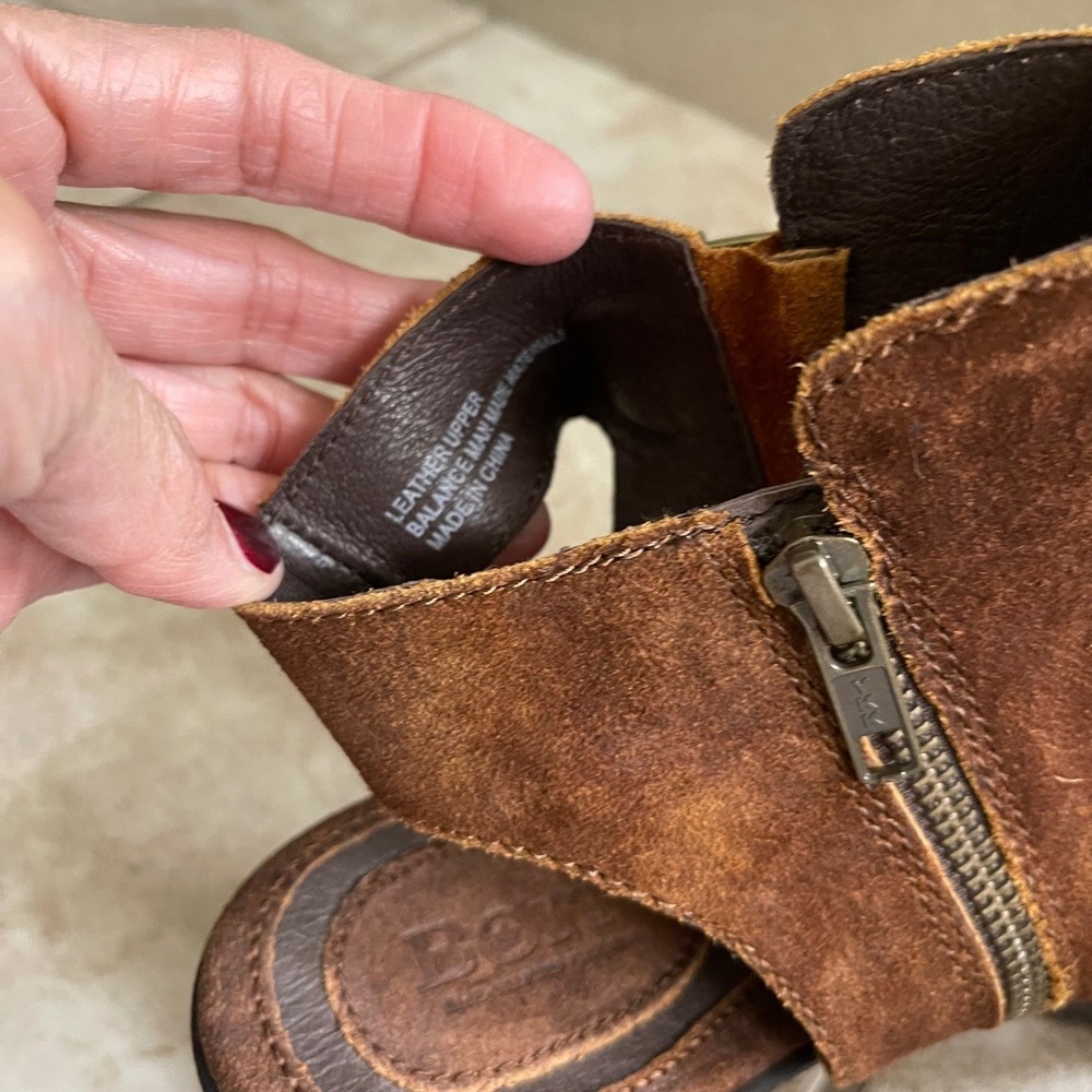 Born margrit euc Brown Suede Slingback Ankle Boots Buckle Block Heel Women 9.5 - Picture 7 of 10